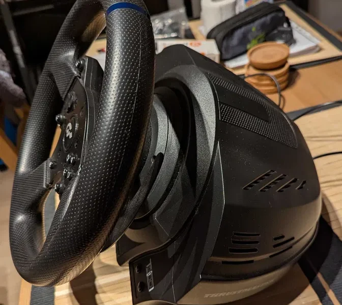 G923 VS Thrustmaster